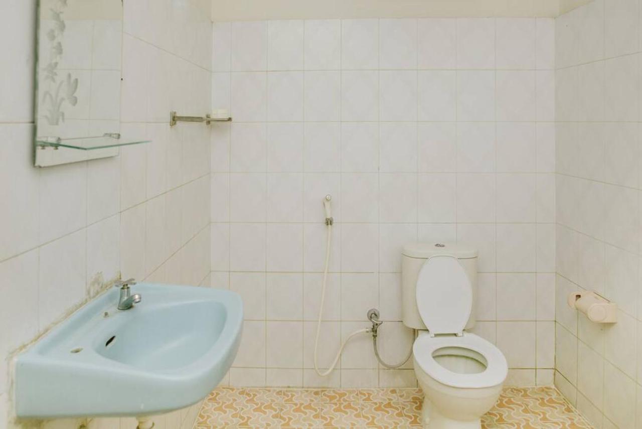 Nakula Familiar Inn Denpasar Zewnętrze zdjęcie
