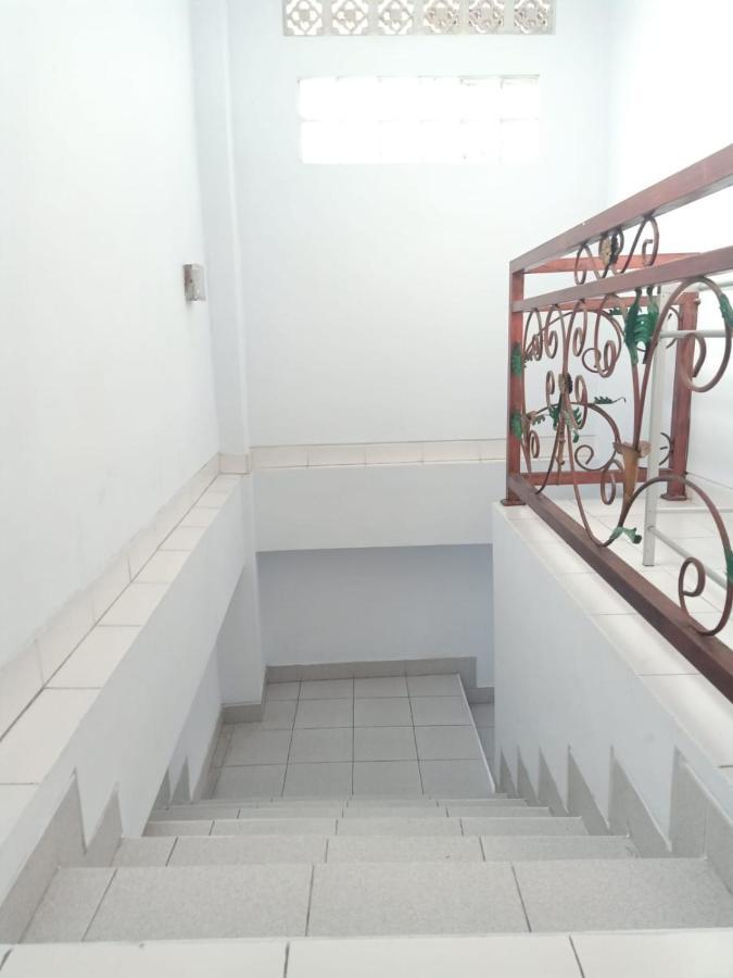 Nakula Familiar Inn Denpasar Zewnętrze zdjęcie